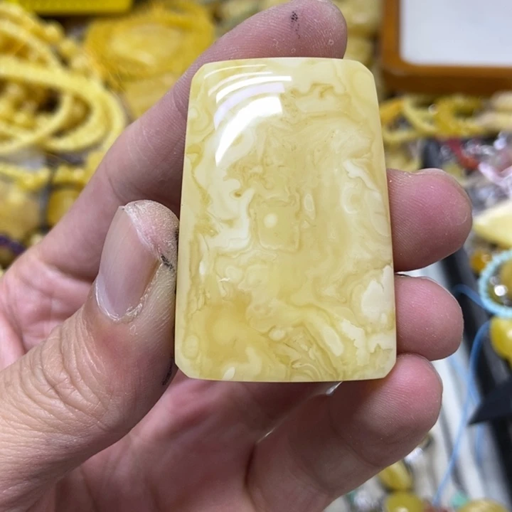 裸石蜜蜡未镶嵌吊坠
