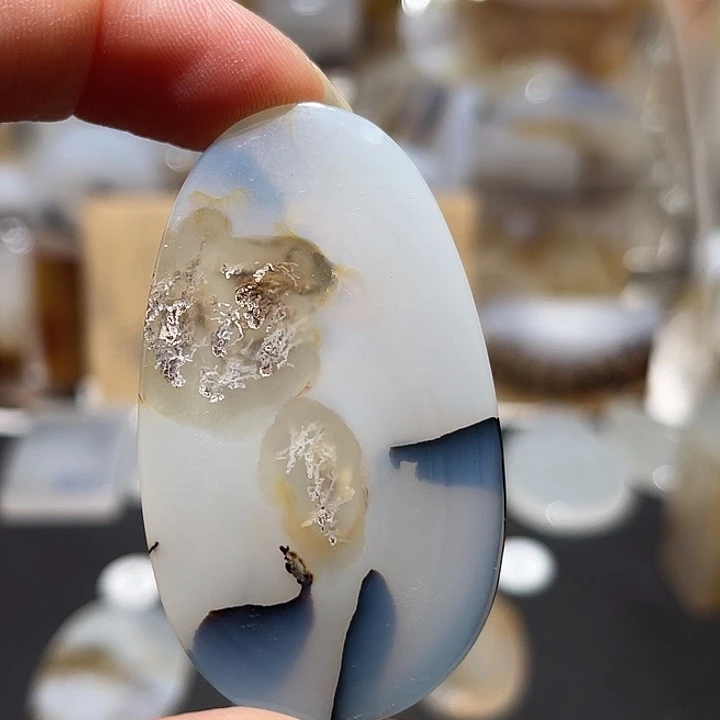 玛瑙/玉髓未镶嵌颈饰