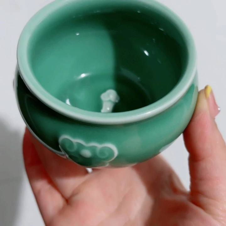 青瓷哈哈哈哈和h哈哈哈哈哈哈