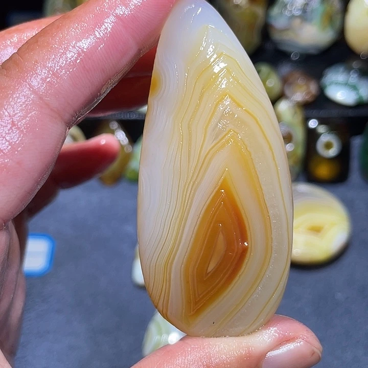 晴***️未镶嵌玛瑙/玉髓珠宝奇石