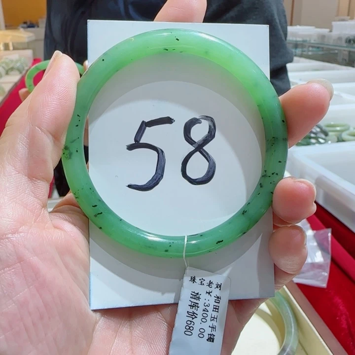 和田玉未镶嵌手镯823