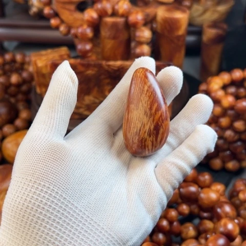 无事牌松木（琥珀木）