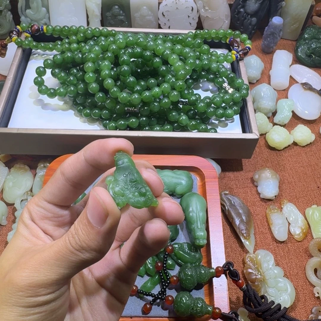 和田玉颈饰未镶嵌｛***｝