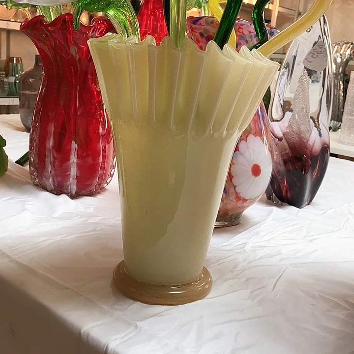 花瓶高28厘米口径18厘米