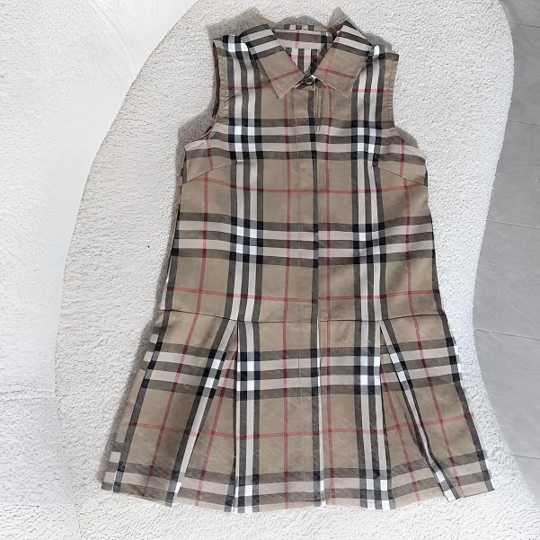 88502儿童女童夏季新款时尚洋气轻者经典格纹无袖亲子连衣裙