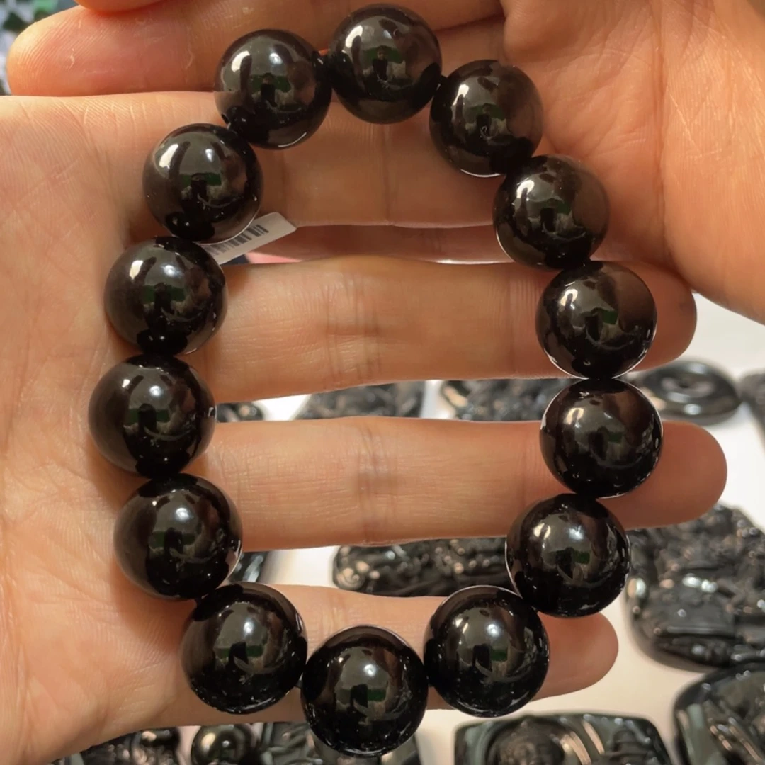 翡翠吊坠(不含链)未镶嵌卡15左右