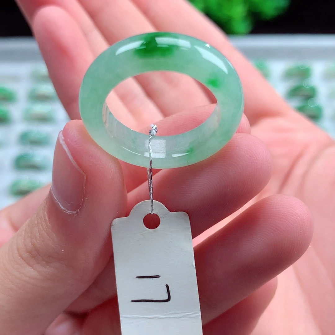 未镶嵌戒指翡翠天然