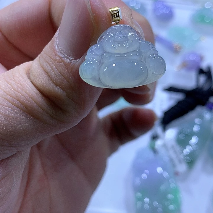 翡翠颈饰18K金镶嵌天然翡翠A货吊坠