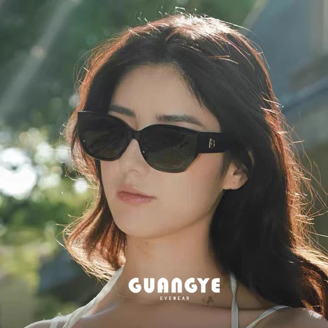 2025夏季新款窄版猫眼墨镜女方辣妹街拍神器防紫外线偏光太阳眼镜