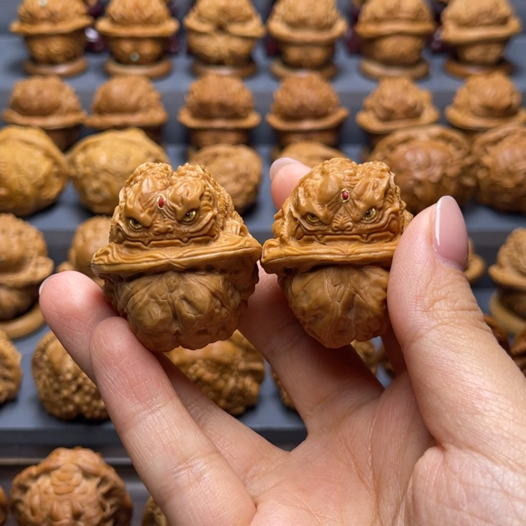 赵***牧半面龙蟾带镶嵌包边