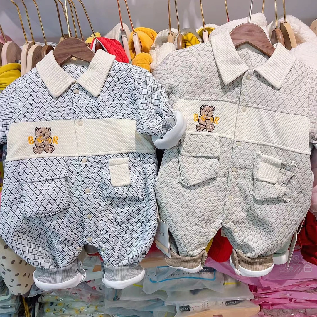 兜兜小熊薄棉连体衣