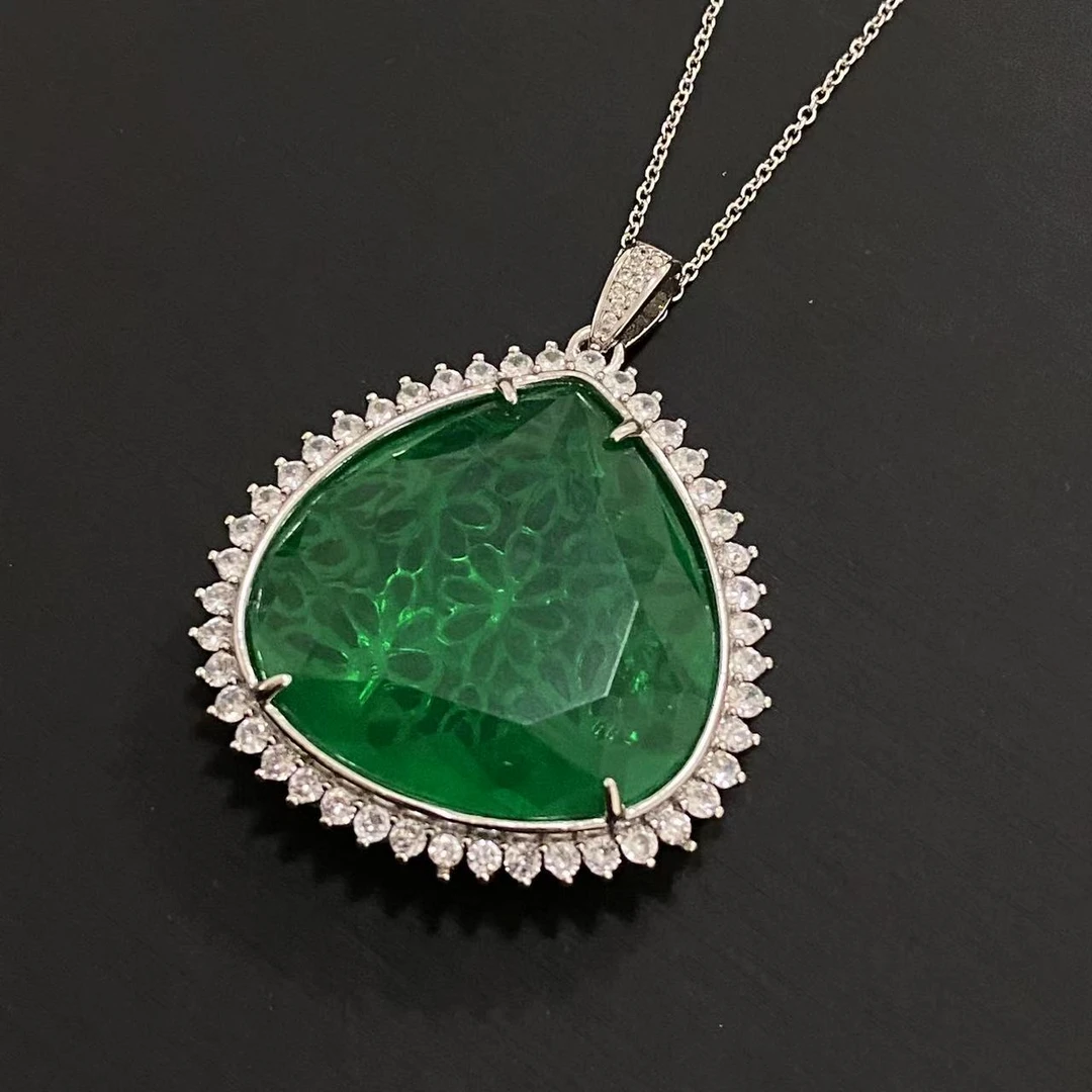 【南非定制】经典高级轻奢大气百搭吊坠  Tzl22301