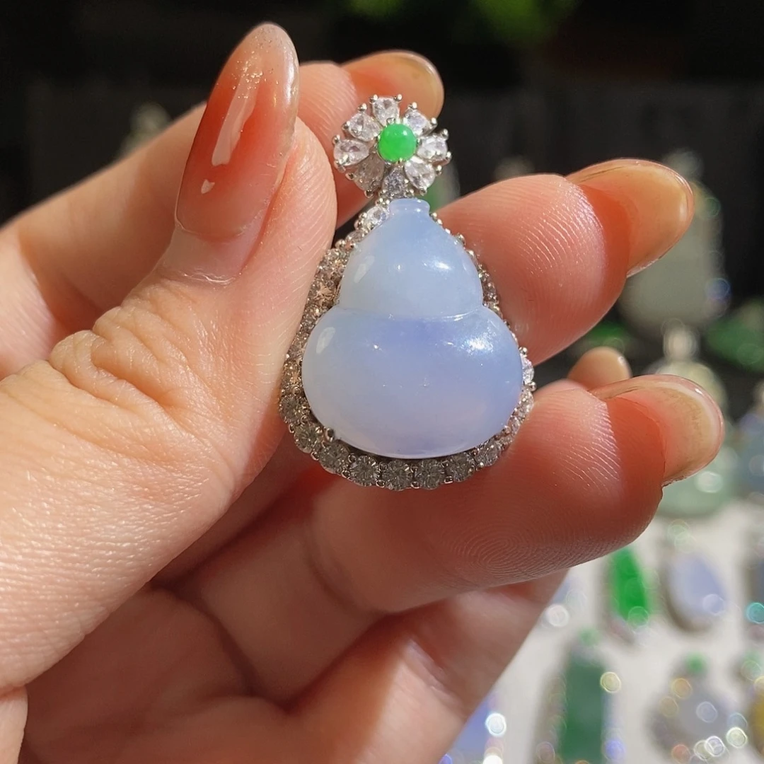 翡翠颈饰银S925镶嵌天然翡翠