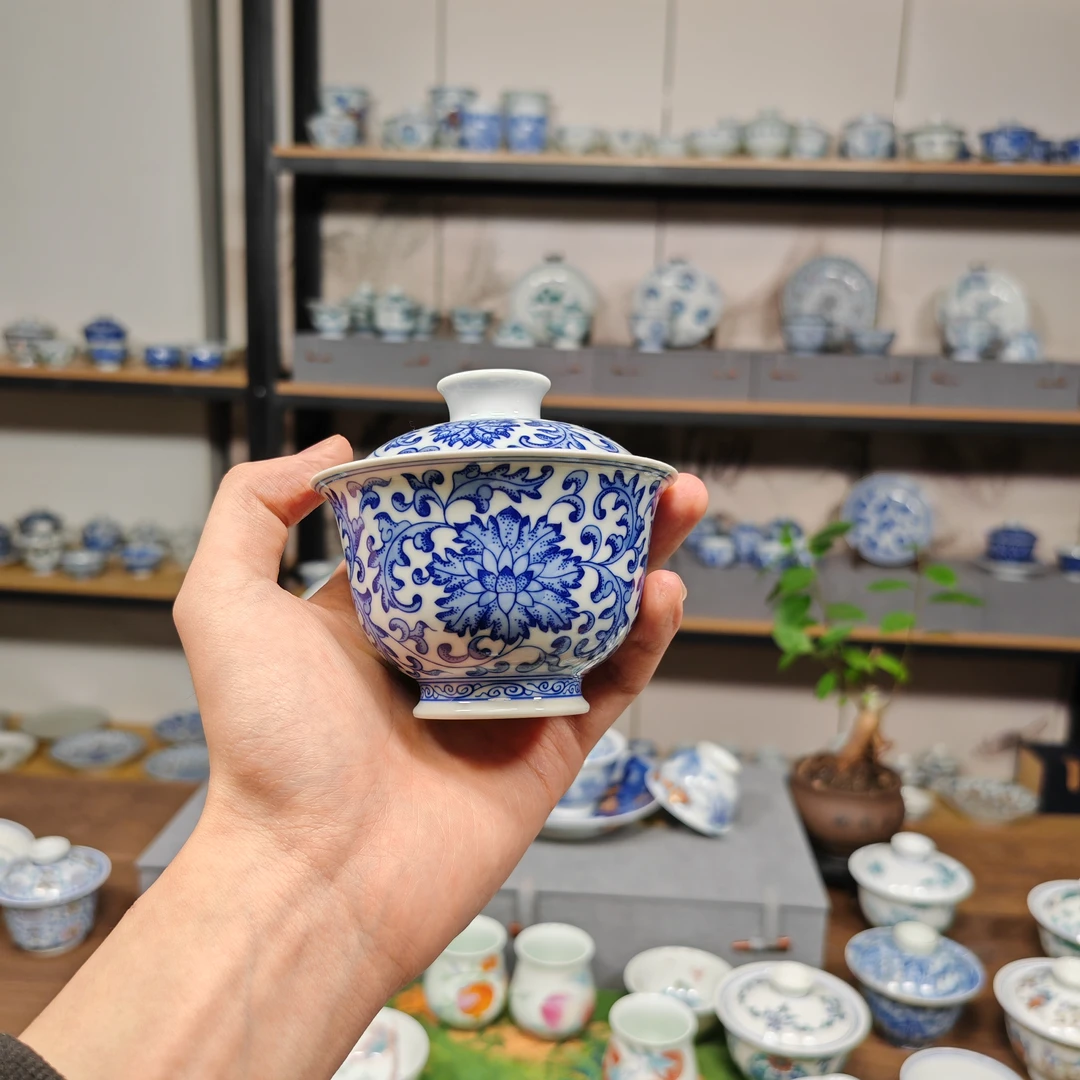 青花点绘缠枝莲盖碗茶具