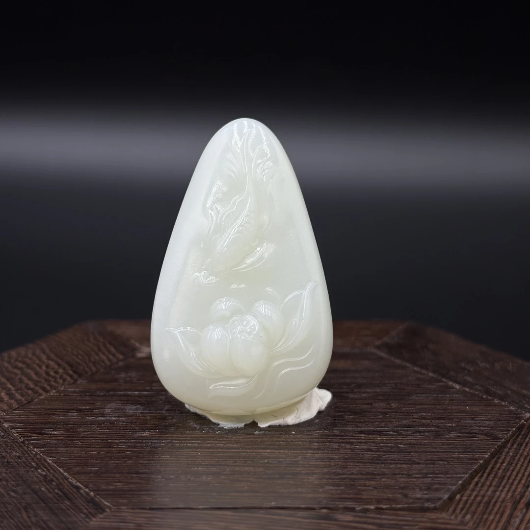 703036#新疆和田玉羊脂级白玉连年有余、花开富贵吊坠精雕大气