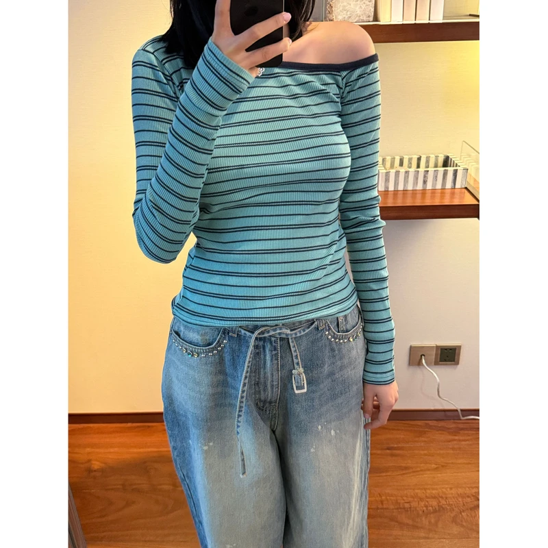 【张静芝】韩国新品~早秋女生湖蓝撞色条纹露肩性感长袖T恤