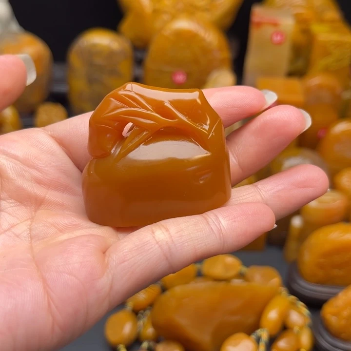 寿山石印石终****钱题材：工艺品