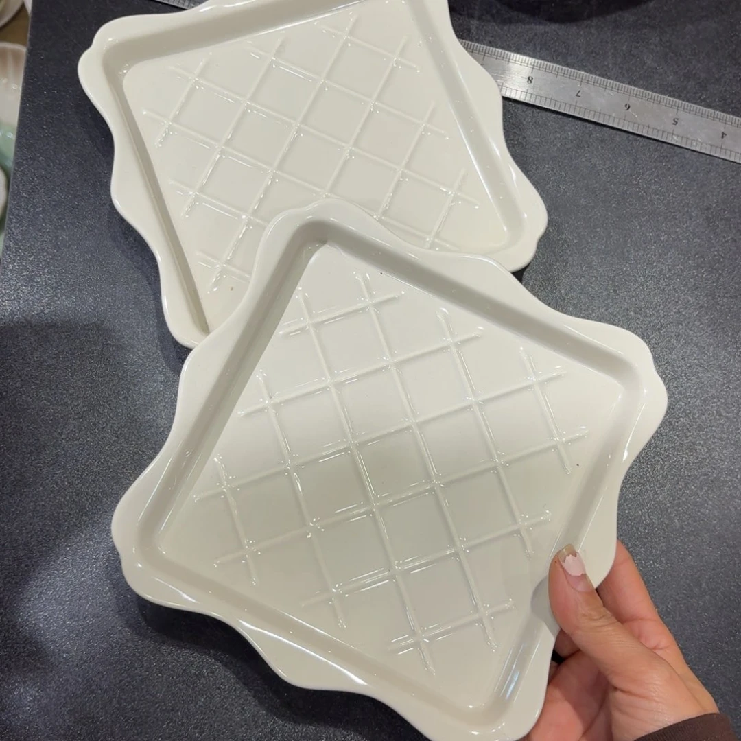 瓷两个7寸微瑕不影响使用