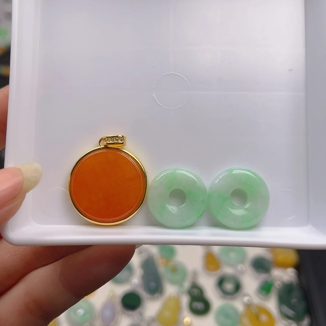 【闪购商品】翡翠颈饰银S925镶嵌白***夜吊坠