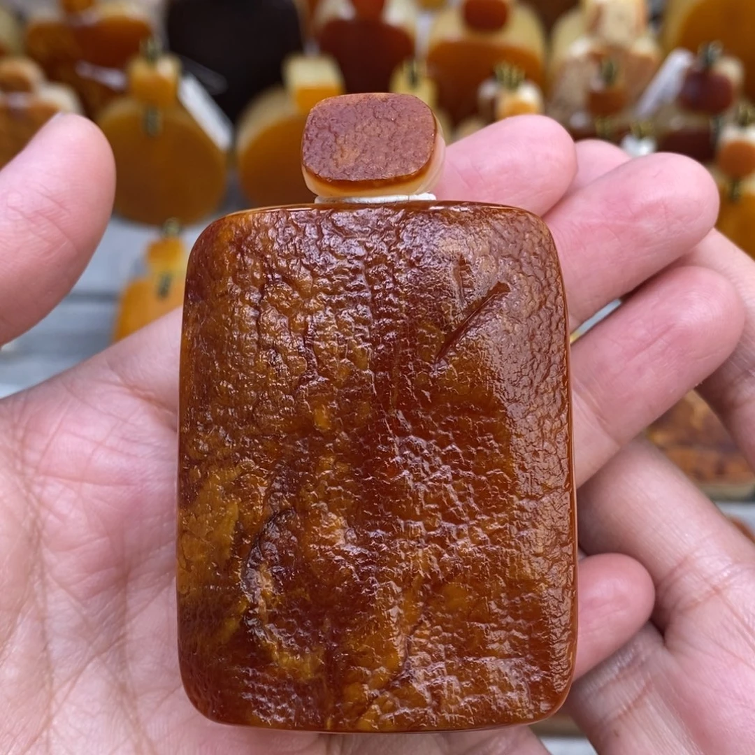 蜜蜡未镶嵌珠宝奇石