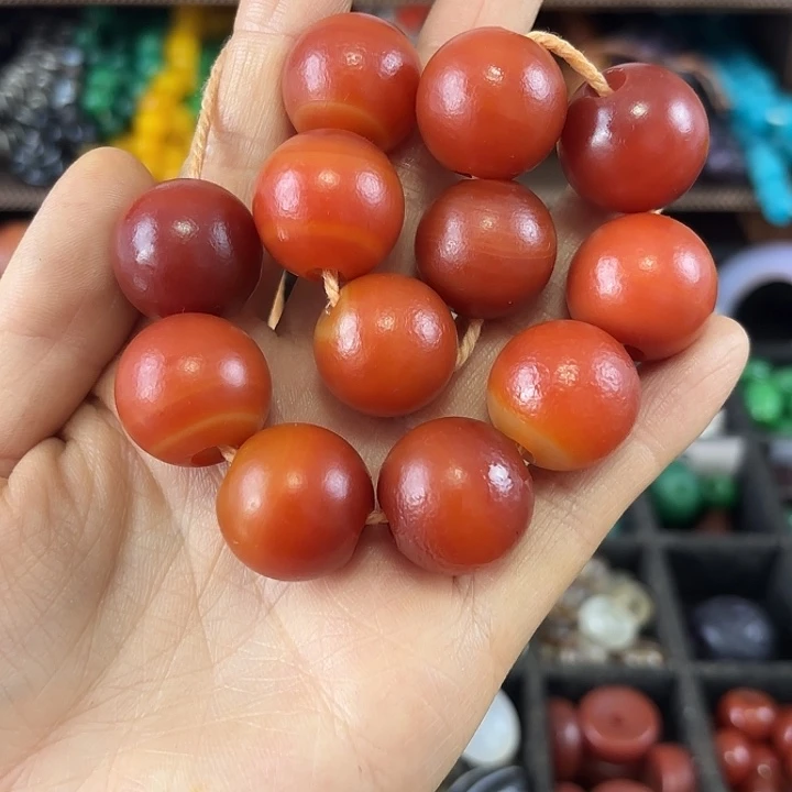 玛瑙/玉髓未镶嵌珠宝半成品D****猫