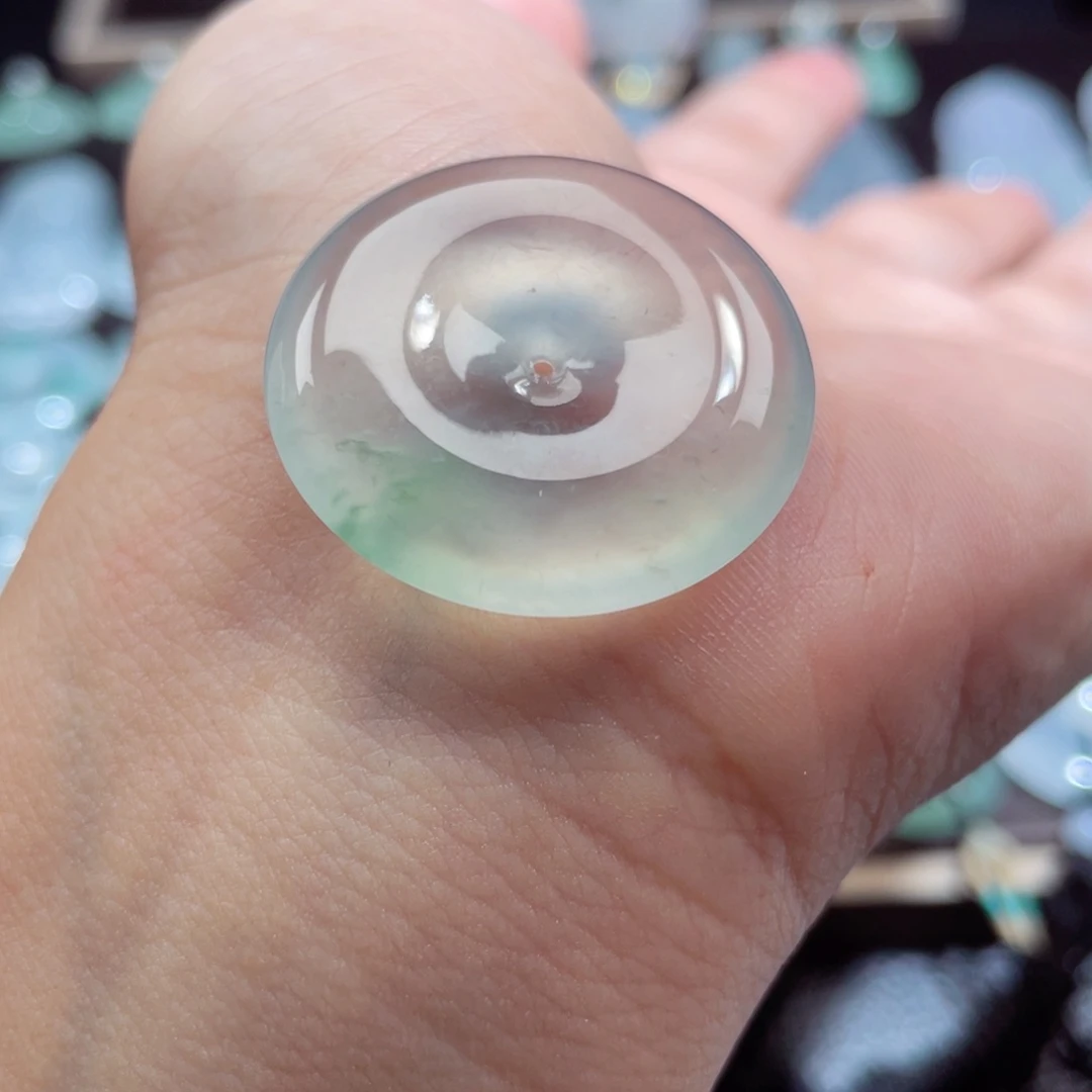 颈饰未镶嵌翡翠平安扣