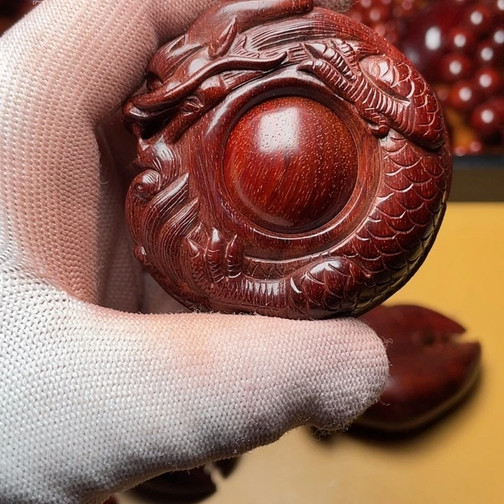 檀香紫檀（小叶紫檀）娃**~貔貅时来运转手把件