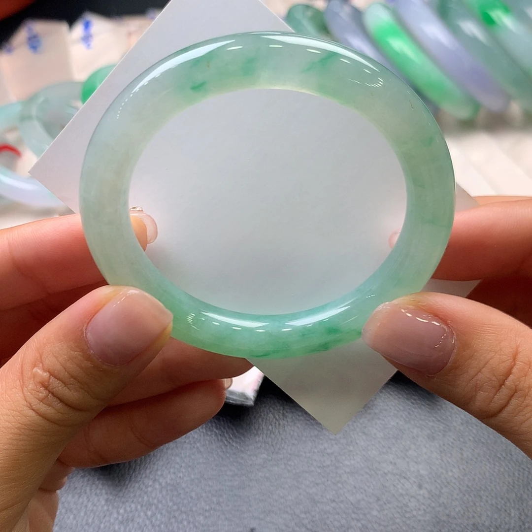 未镶嵌手镯（圆镯）翡翠2号