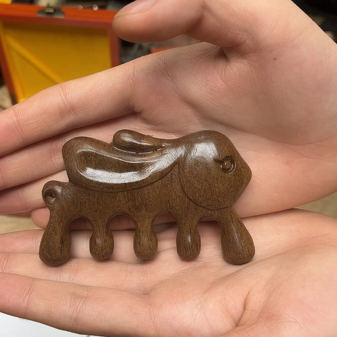 大叶紫檀（黑酸枝木类）