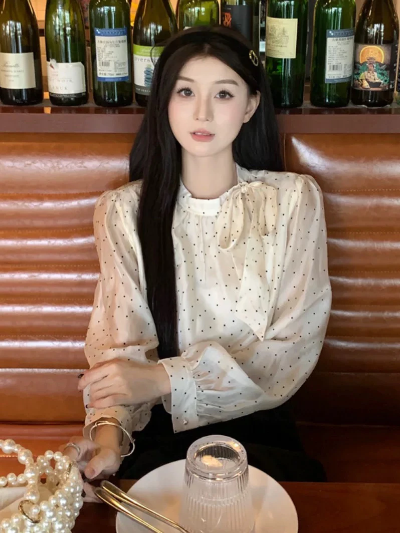 复古波点蝴蝶结飘带衬衫女装气质上衣长袖百搭055