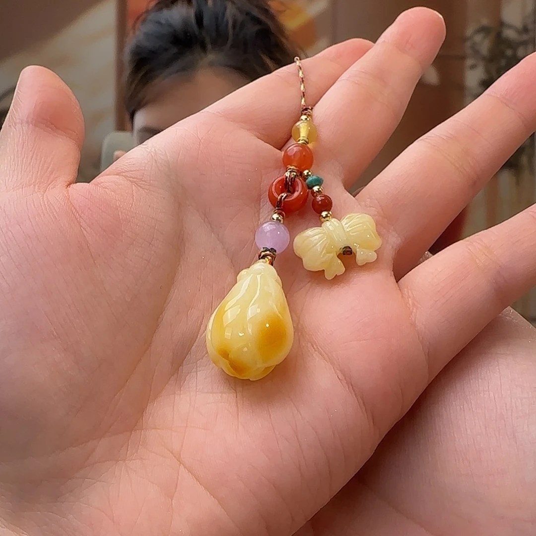 蜜蜡未镶嵌吊坠(赠链)