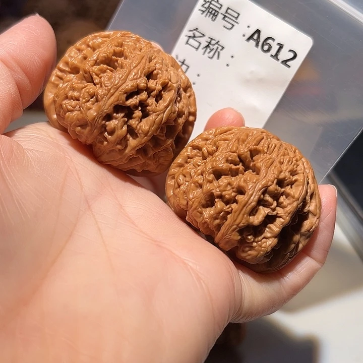 吊坠桃核45平谷大粗筋……