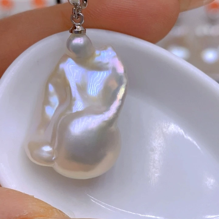 淡水珍珠吊坠(赠链)未镶嵌