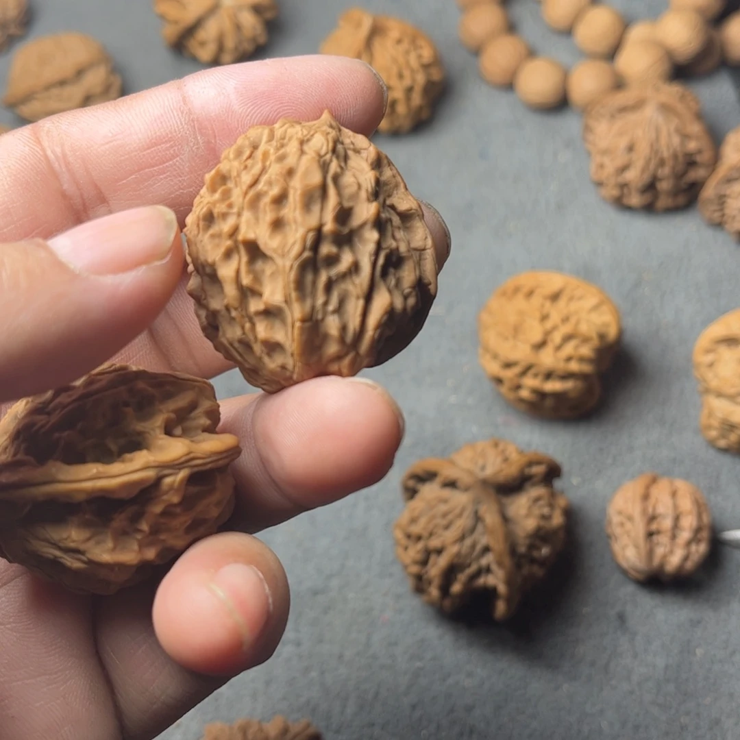 吊坠文玩核桃野生