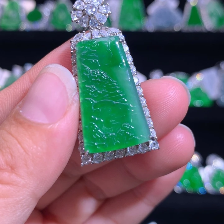 【闪购商品】颈饰银S925镶嵌翡翠天然翡翠