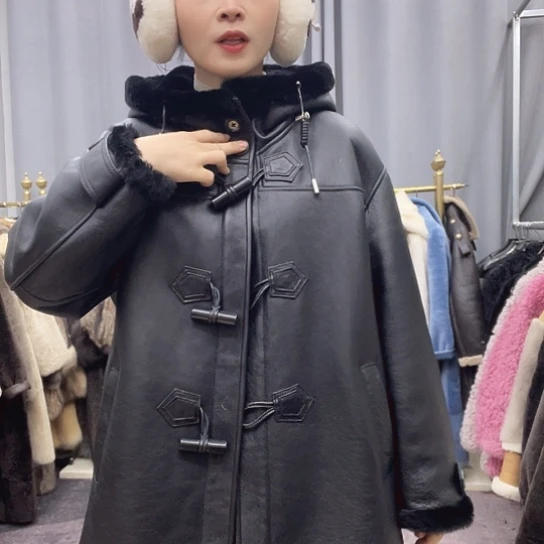 三醋酯纤维牛角扣戴帽