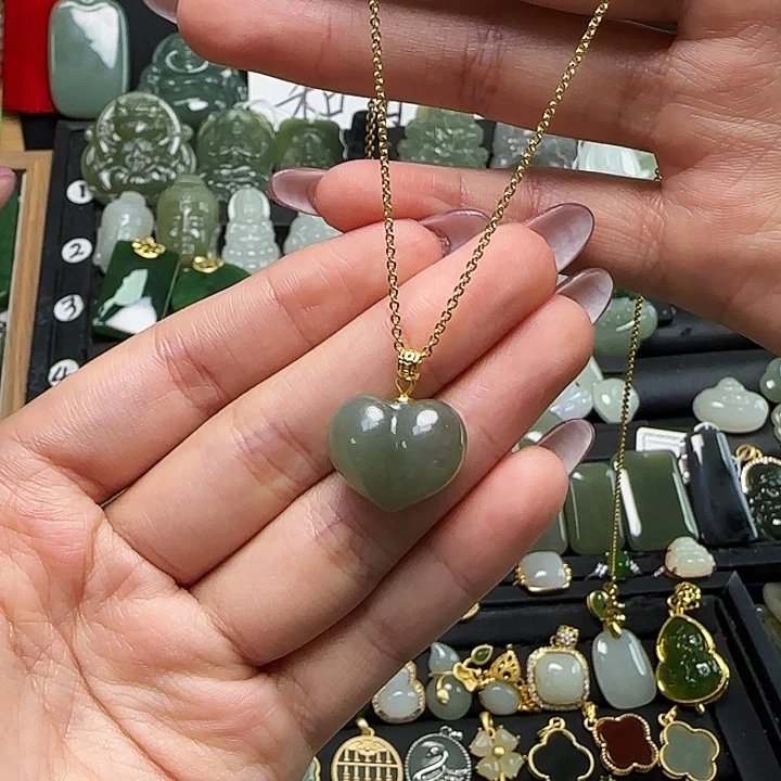 吊坠(赠链)银S925镶嵌和田玉