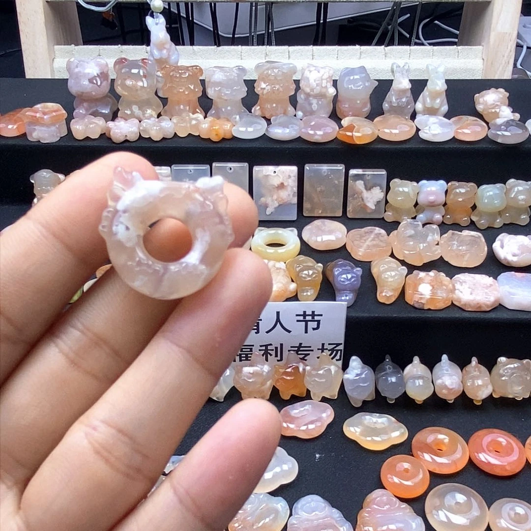 石英质玉吊坠(不含链)未镶嵌