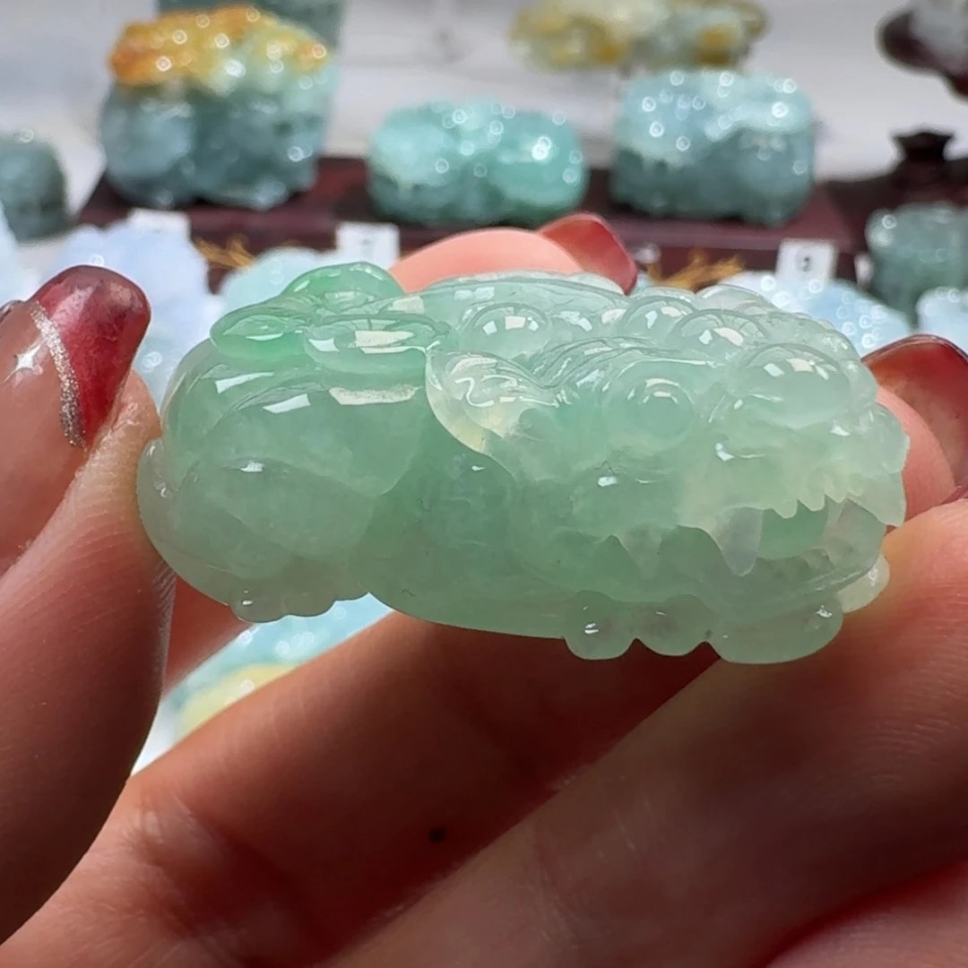 定制翡翠未镶嵌?****班貔貅