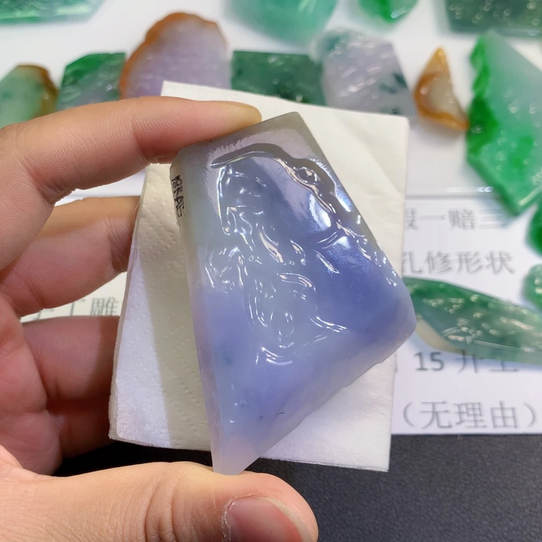 【闪购商品】翡翠吊坠(不含链)未镶嵌