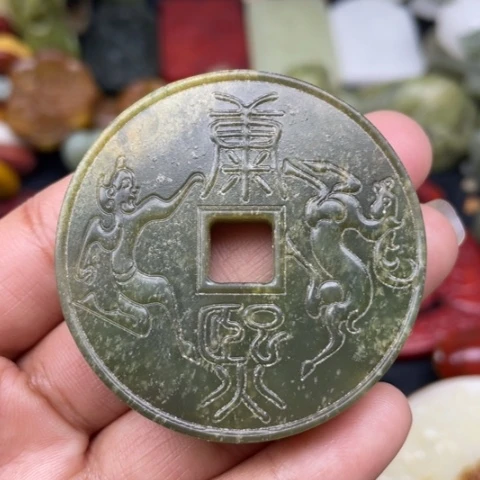 和田玉颈饰未镶嵌44