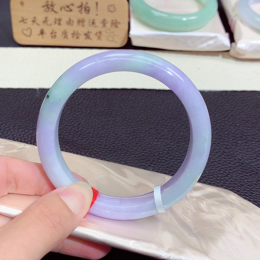 未镶嵌手镯翡翠500