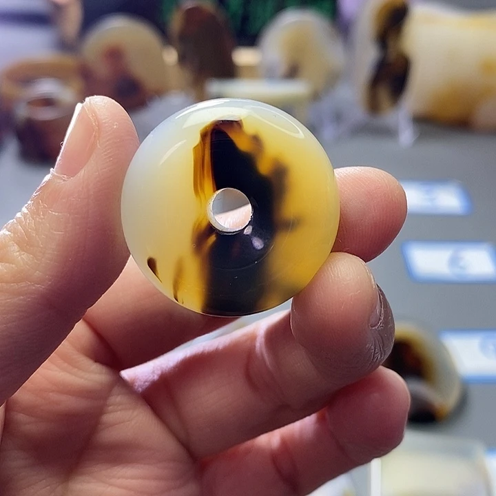 玛瑙/玉髓未镶嵌珠宝半成品55