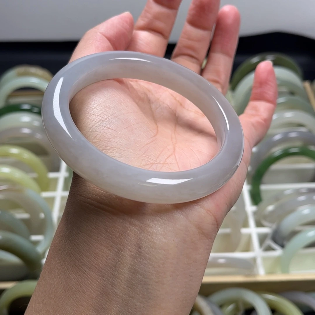 和田玉未镶嵌手镯61.5圈