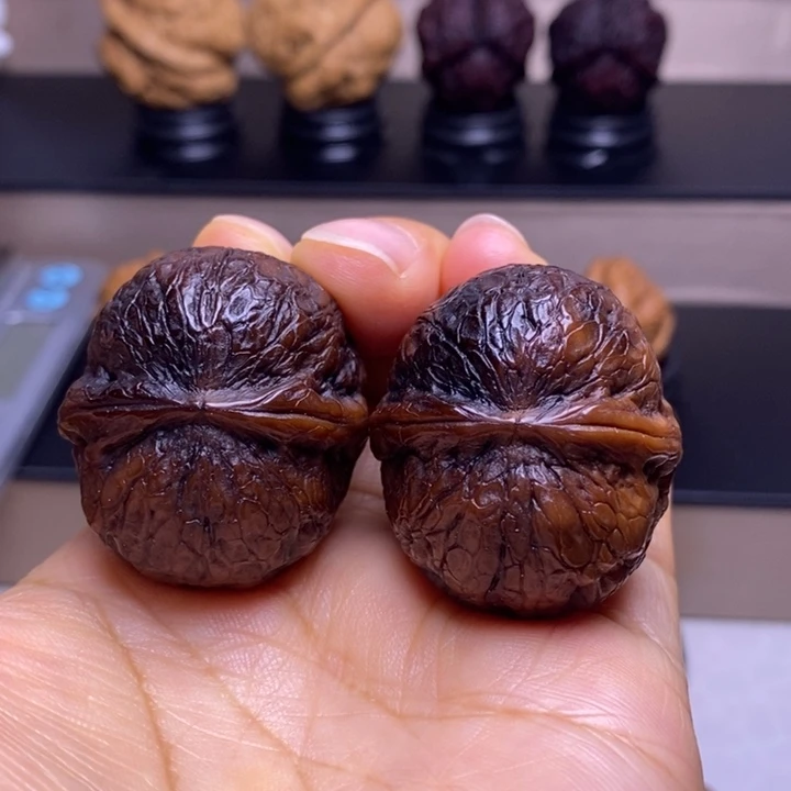 把件文玩核桃墨玉猫眼41