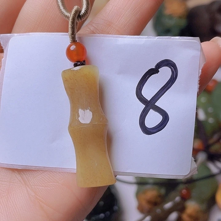 岫岩河磨玉（透闪石质玉）9K金镶嵌挂件惊***样