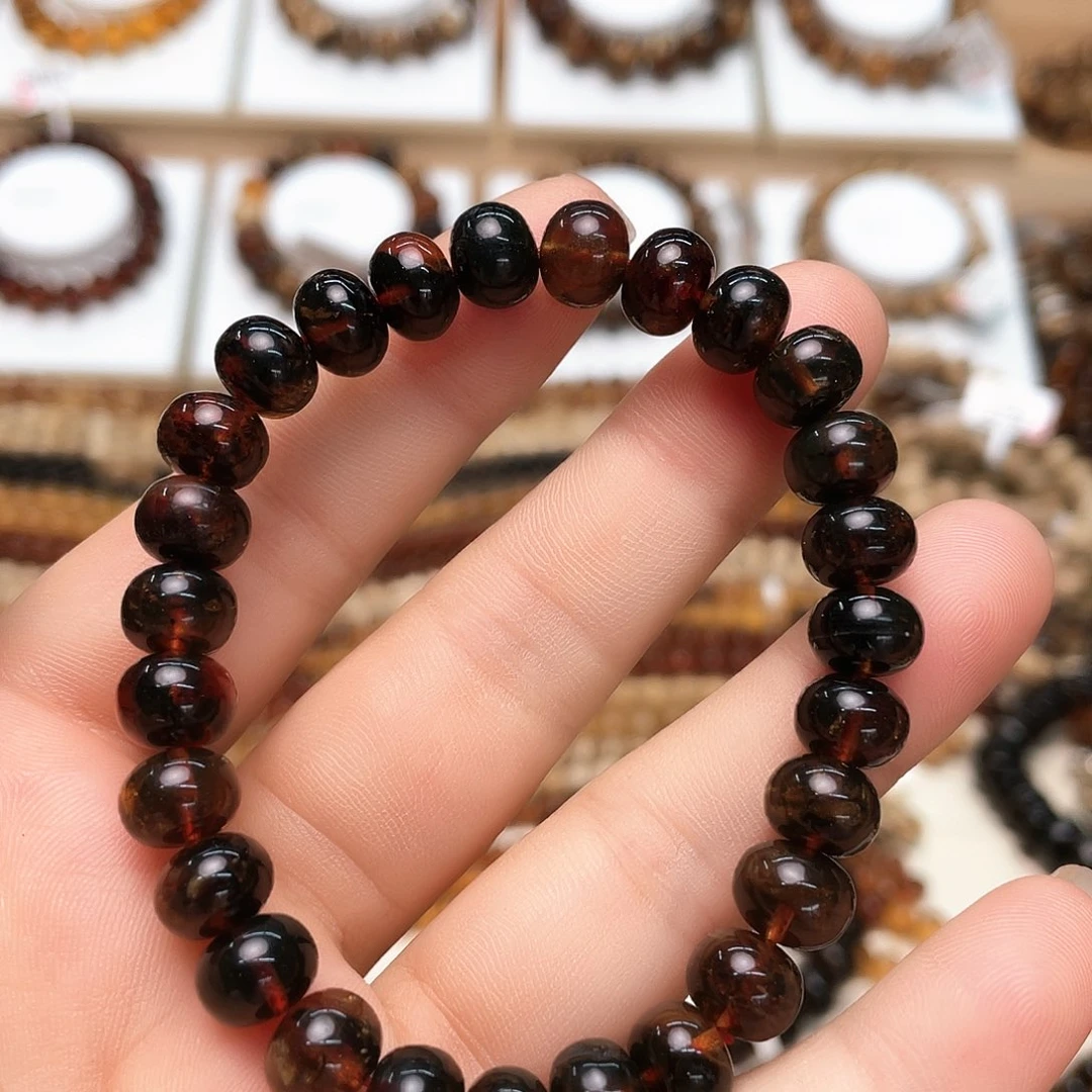 未镶嵌琥珀裸石八