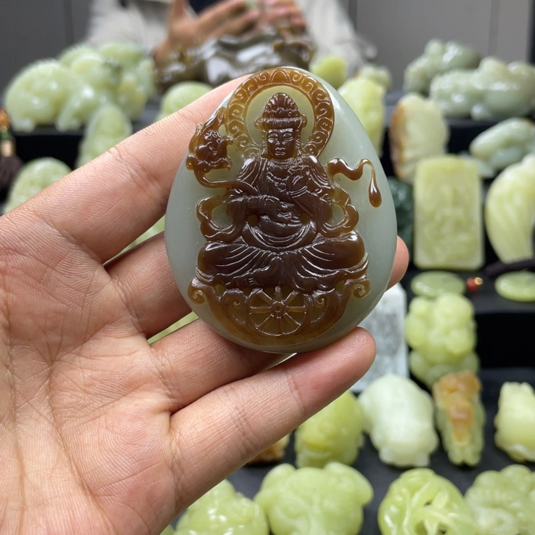 与***进和田玉（黄玉）未镶嵌颈饰