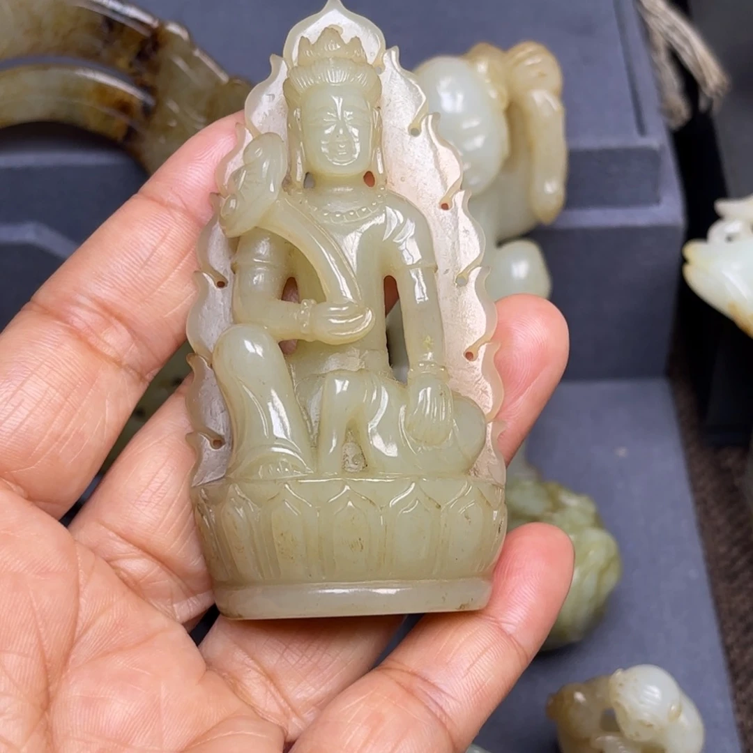 和田玉（糖玉）挂件未镶嵌茶***石