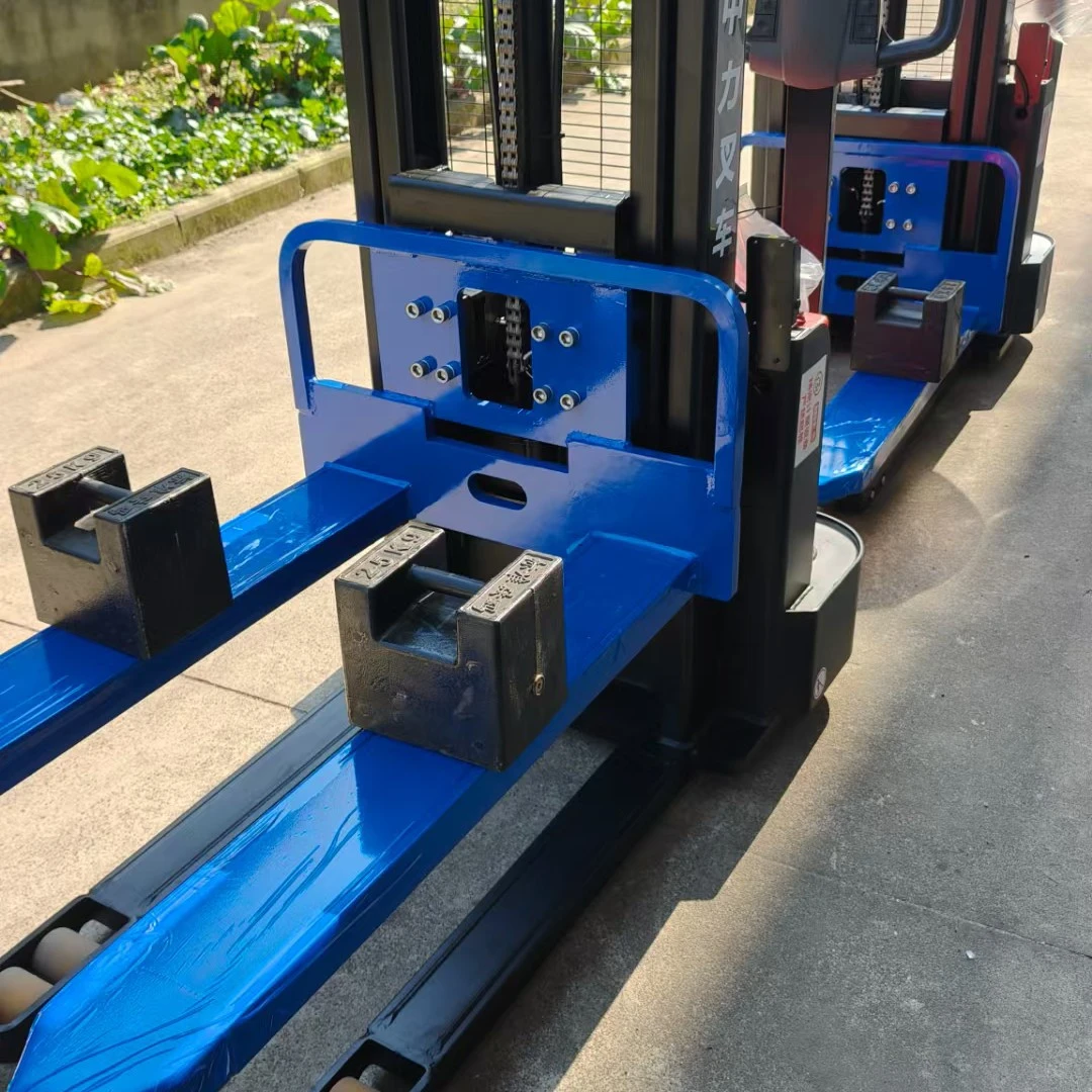 1.5吨步行式称重堆高车(中力品牌)2-3米可选